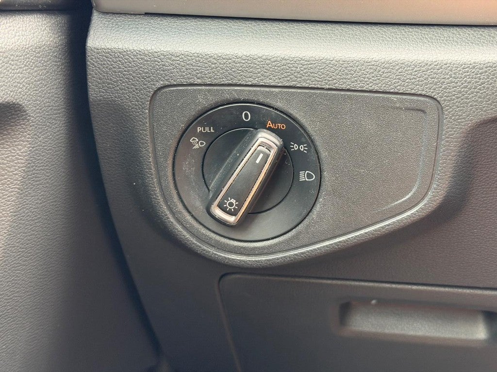 2022 Volkswagen Atlas 2.0T SE w/Technology FWD
