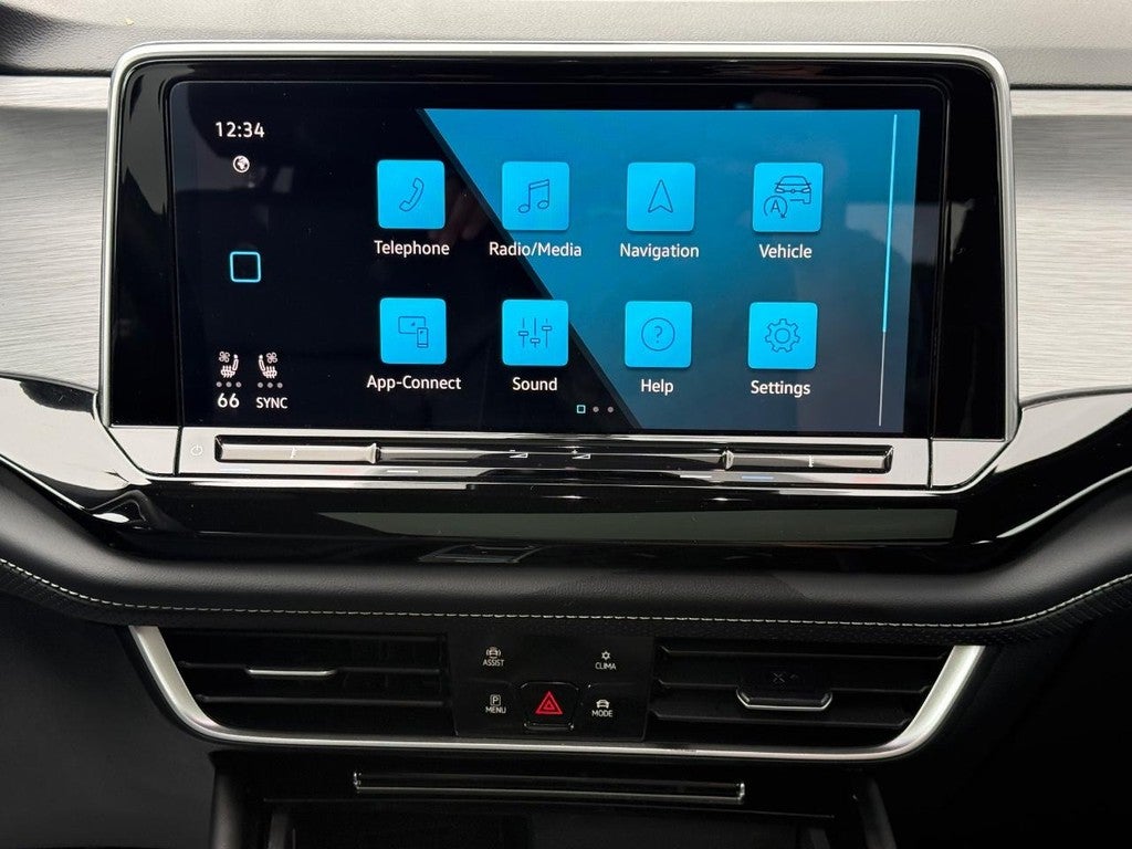 2026 Volkswagen Atlas Cross Sport 2.0T SE w/Technology 4MOTION