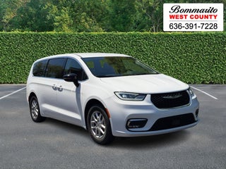 2024 Chrysler Pacifica Touring L FWD