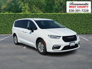 2024 Chrysler Pacifica Touring L FWD