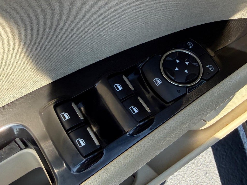 2013 Ford Fusion 4dr Sdn SE FWD