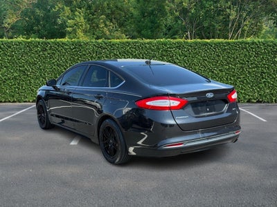 2013 Ford Fusion 4dr Sdn SE FWD