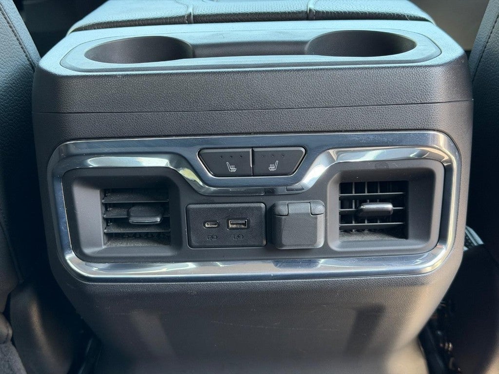 2020 GMC Sierra 1500 4WD Crew Cab 147" Denali