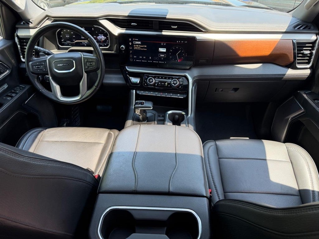 2023 GMC Sierra 1500 4WD Crew Cab 147" Denali