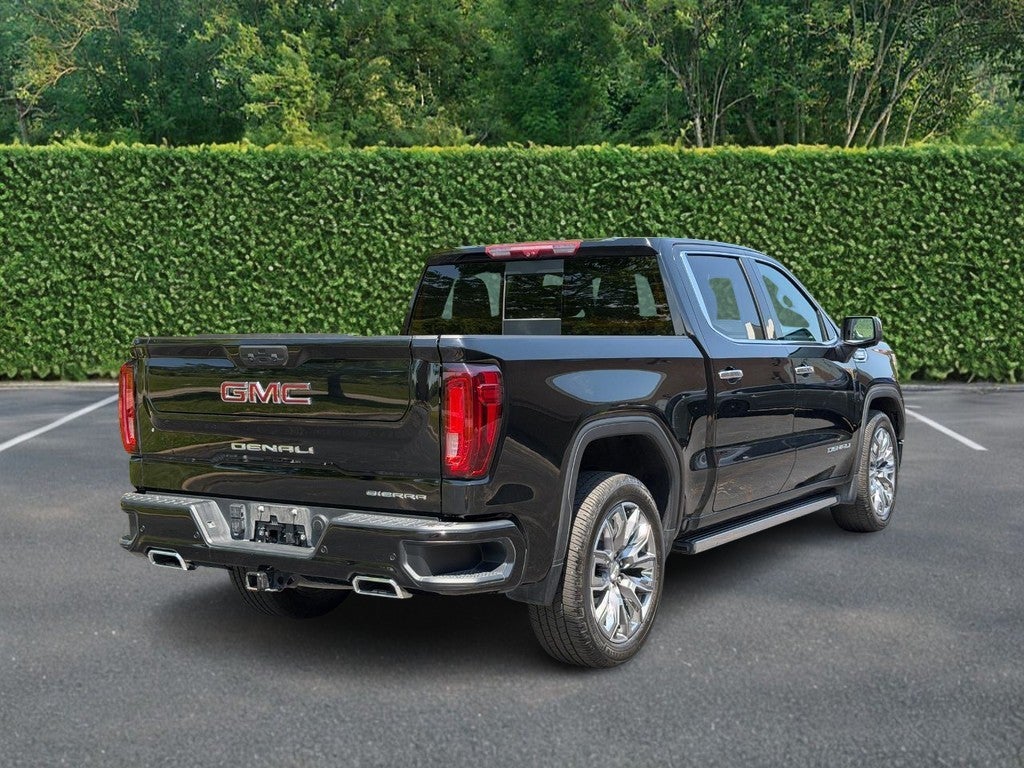 2023 GMC Sierra 1500 4WD Crew Cab 147" Denali