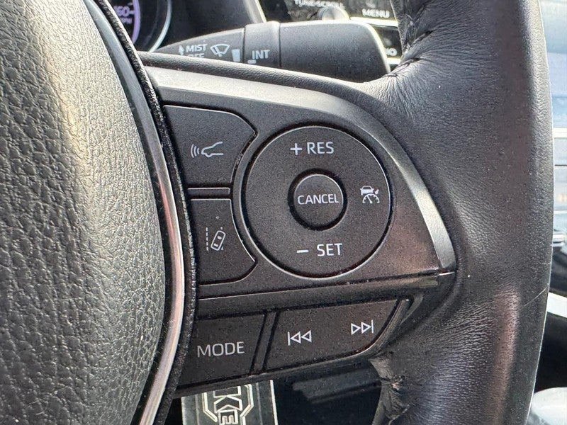 2019 Toyota Camry SE Auto