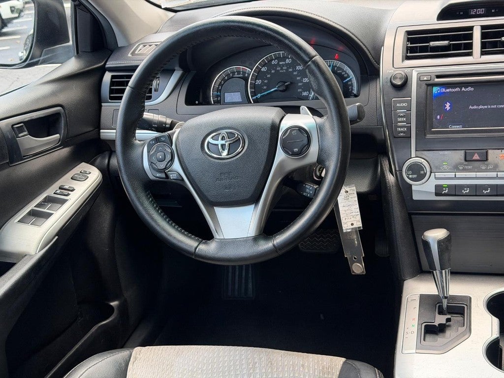 2014 Toyota Camry 4dr Sdn I4 Auto SE (Natl)