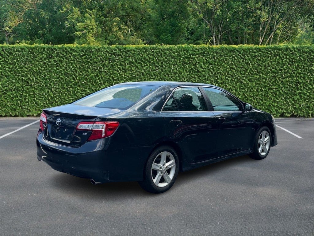 2014 Toyota Camry 4dr Sdn I4 Auto SE (Natl)
