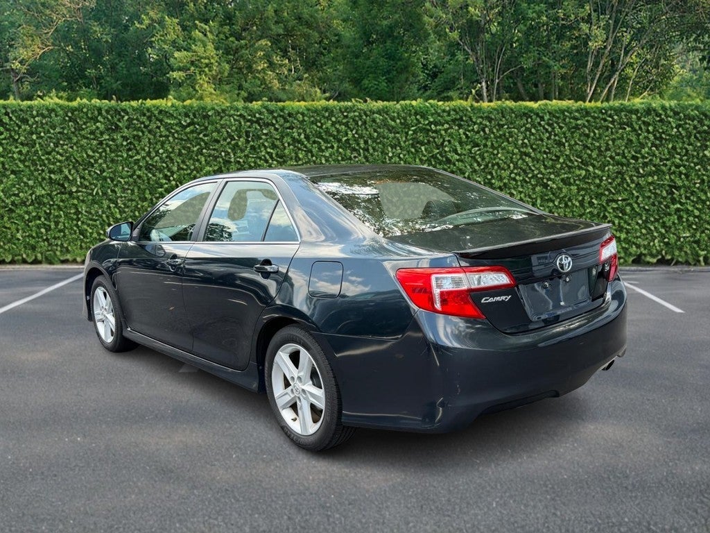 2014 Toyota Camry 4dr Sdn I4 Auto SE (Natl)