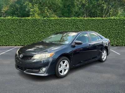 2014 Toyota Camry 4dr Sdn I4 Auto SE (Natl)