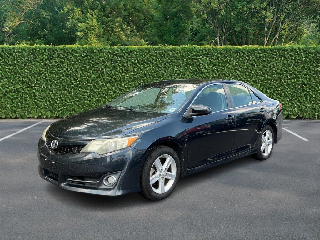 2014 Toyota Camry 4dr Sdn I4 Auto SE (Natl)