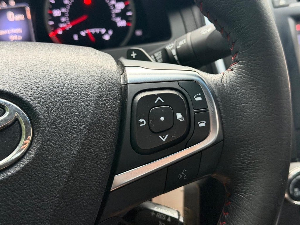 2015 Toyota Camry 4dr Sdn I4 Auto SE (Natl)