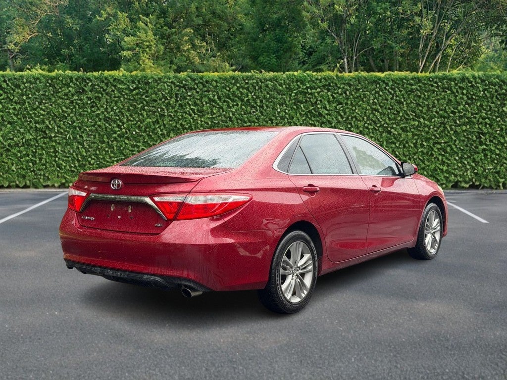 2015 Toyota Camry 4dr Sdn I4 Auto SE (Natl)