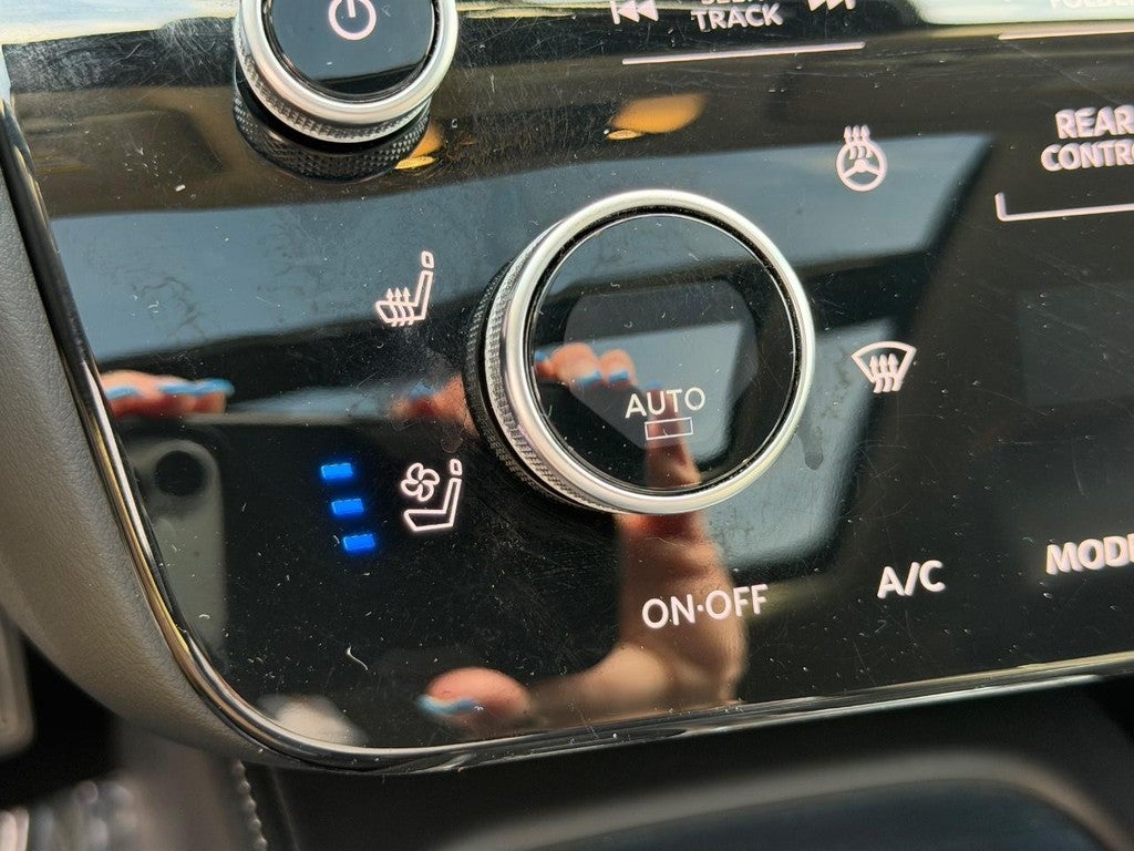 2024 INFINITI QX60 LUXE AWD