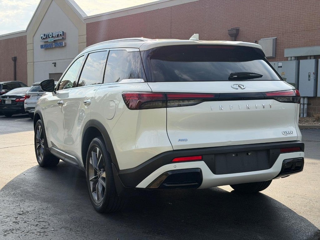 2024 INFINITI QX60 LUXE AWD