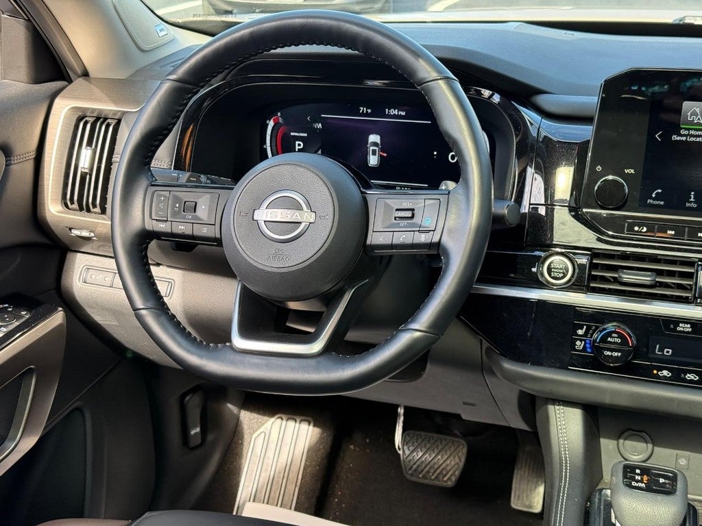 2024 Nissan Pathfinder Platinum 4WD