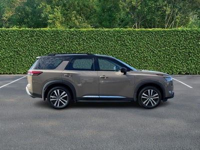 2024 Nissan Pathfinder Platinum 4WD