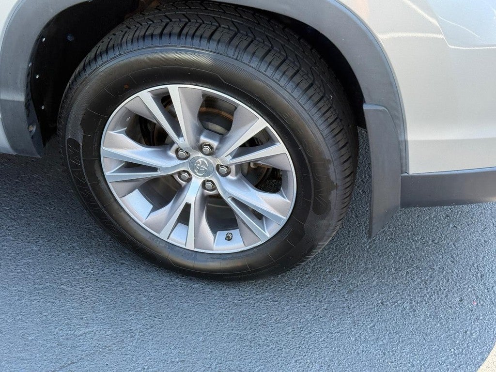 2014 Toyota Highlander AWD 4dr V6 LE Plus (Natl)