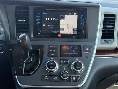 2017 Toyota Sienna Limited Premium AWD 7-Passenger (Natl)