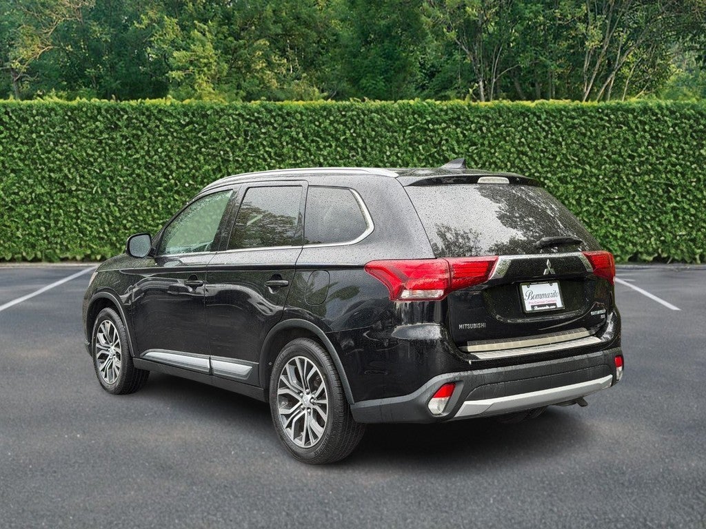 2018 Mitsubishi Outlander LE FWD