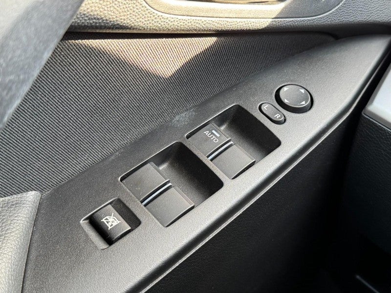 2012 Mazda Mazda3 Sedan 4dr Sdn Man i Sport