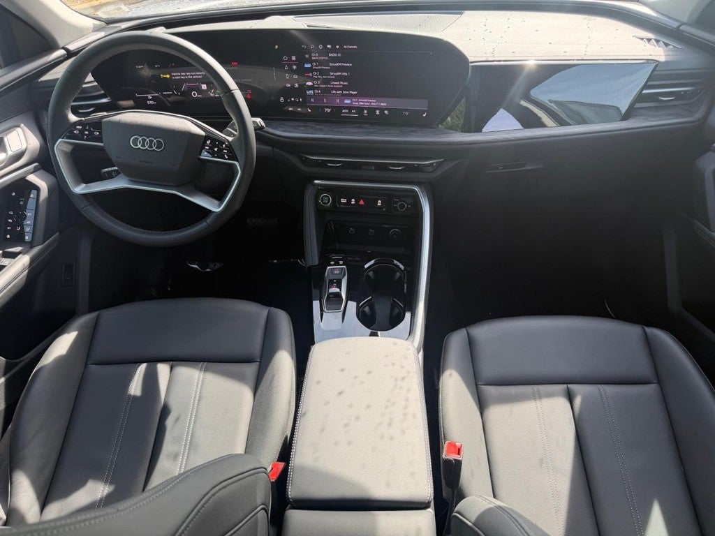 2025 Audi Q5 Premium 2.0 TFSI quattro