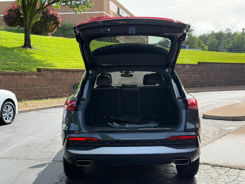 2025 Audi Q5 Premium 2.0 TFSI quattro