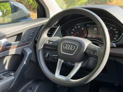 2024 Audi Q5 Premium 40 TFSI quattro