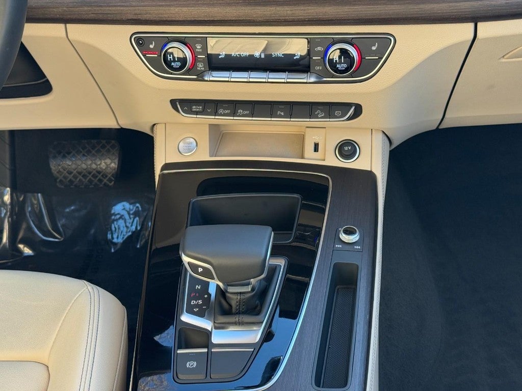 2025 Audi Q5 Premium Plus 40 TFSI quattro