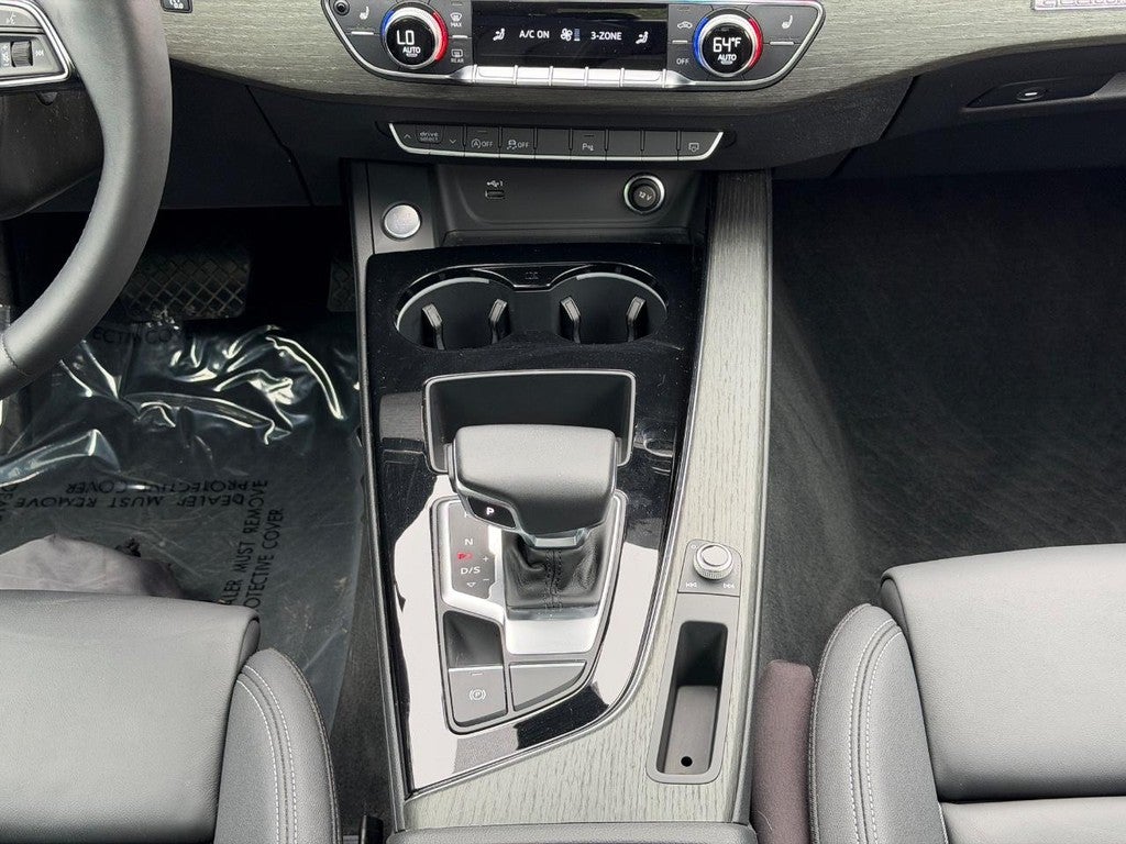 2023 Audi A4 Sedan S line Premium 45 TFSI quattro
