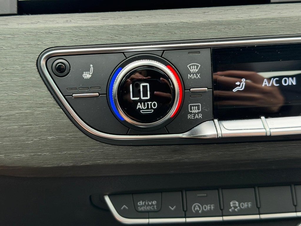 2023 Audi A4 Sedan S line Premium 45 TFSI quattro